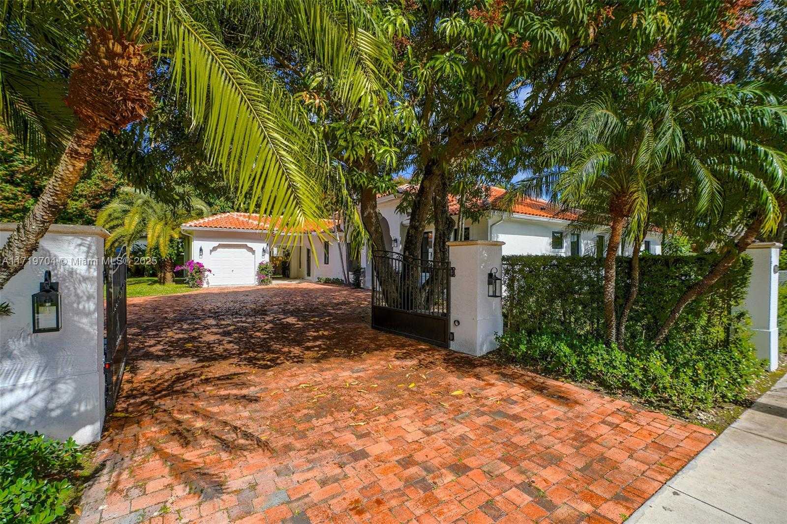 Small Image of 7935 SOUTH WEST 168TH ST, Palmetto Bay Number 4
