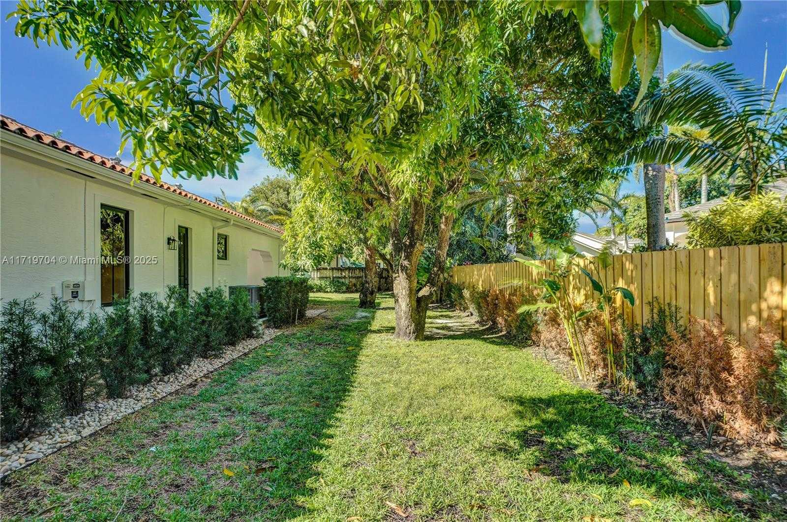 Small Image of 7935 SOUTH WEST 168TH ST, Palmetto Bay Number 44