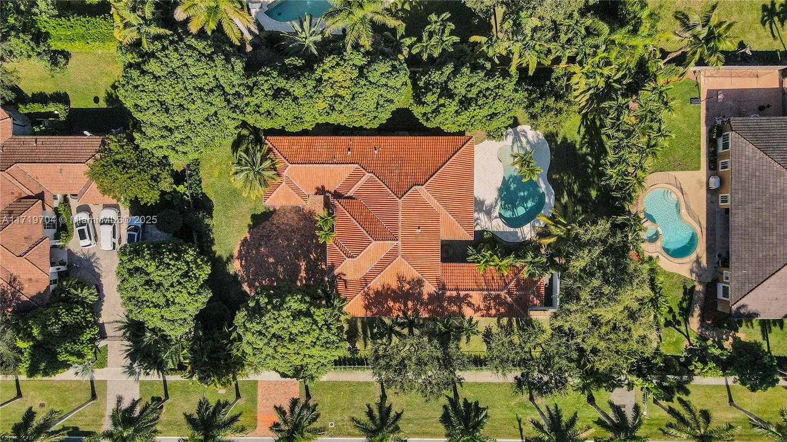 Small Image of 7935 SOUTH WEST 168TH ST, Palmetto Bay Number 45