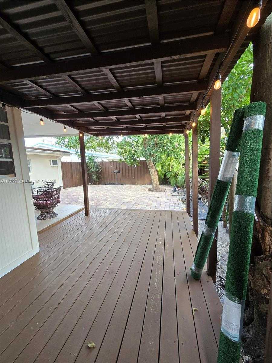 Small Image of 5712 HOLLYWOOD BLVD #3, Hollywood Number 19