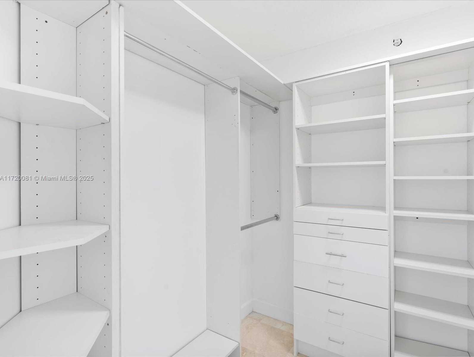 Small Image of 1500 OCEAN DR #708, Miami Beach Number 20