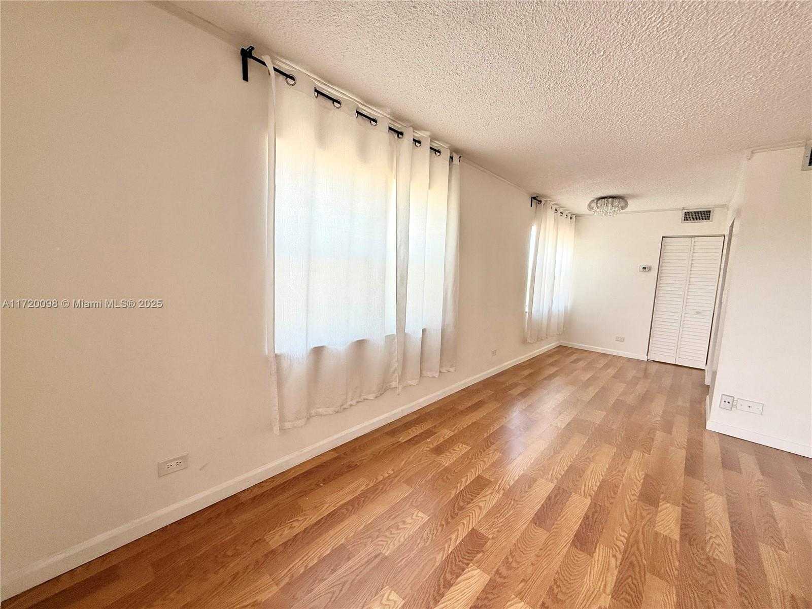 Small Image of 3660 NORTH EAST 166TH ST #516, North Miami Beach Number 3