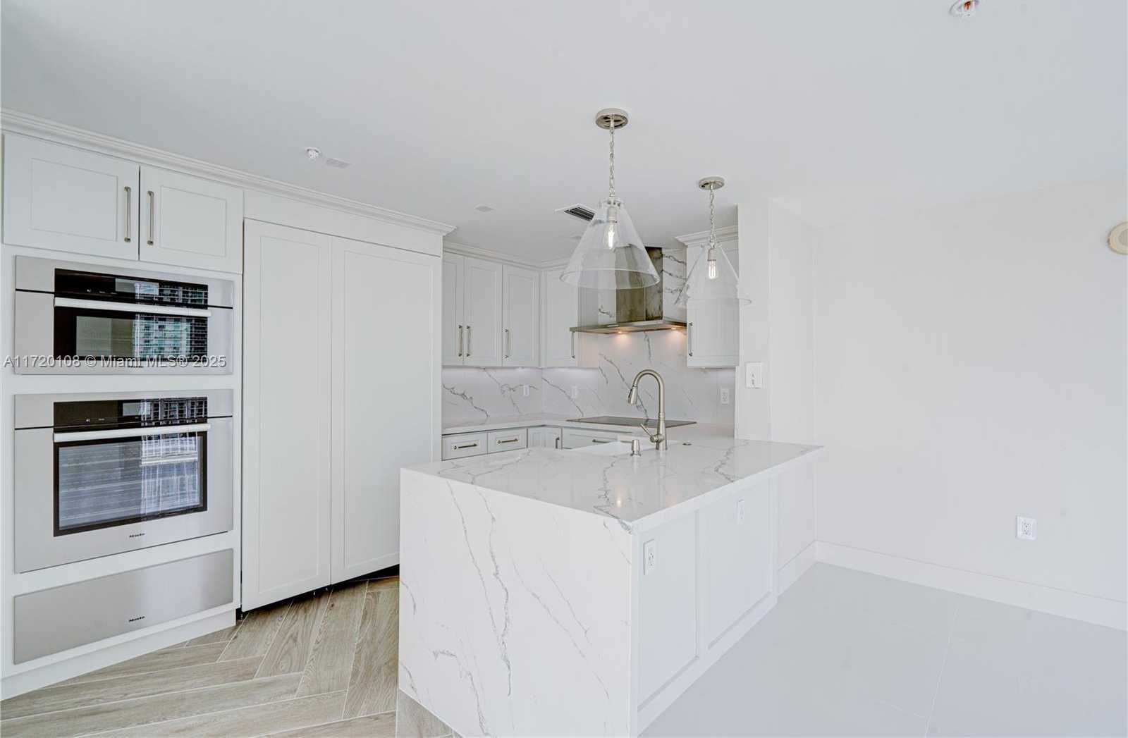 Small Image of 275 NORTH EAST 18TH ST #PH-07, Miami Number 2