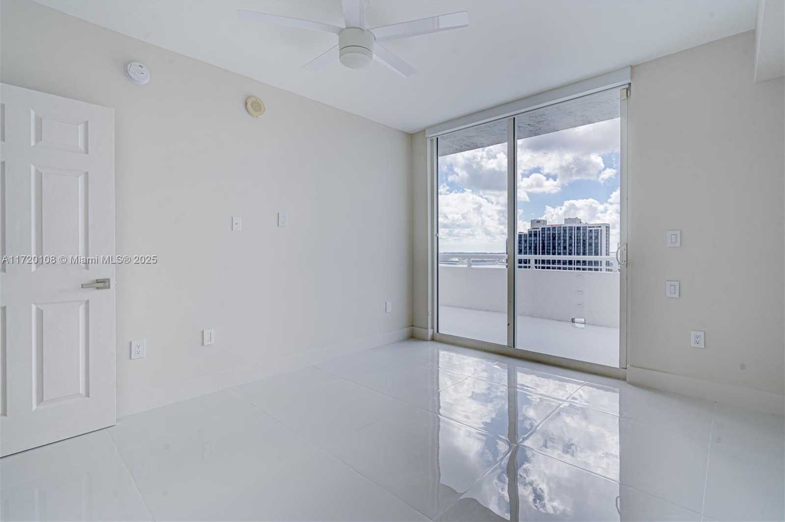 Small Image of 275 NORTH EAST 18TH ST #PH-07, Miami Number 21