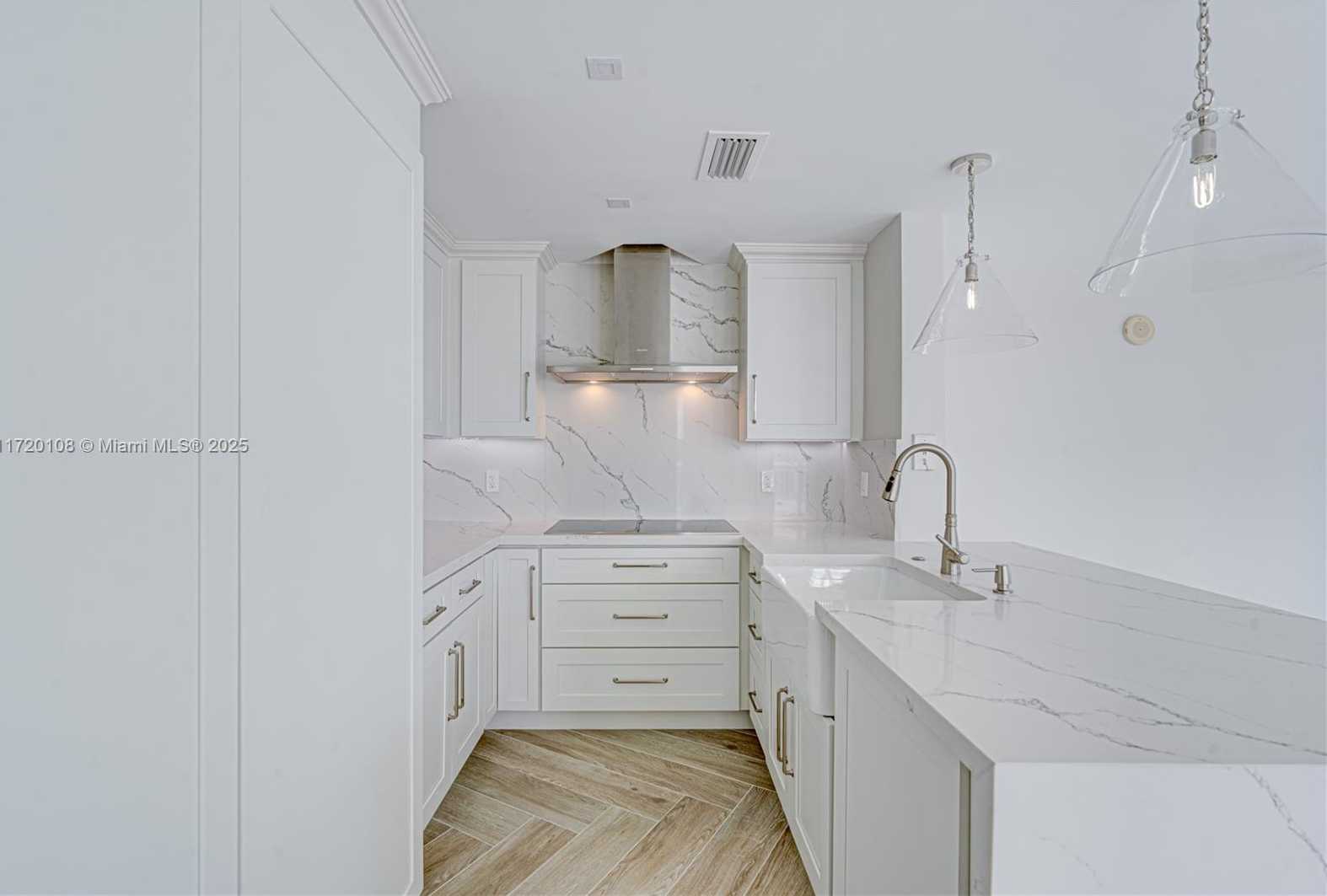 Small Image of 275 NORTH EAST 18TH ST #PH-07, Miami Number 4