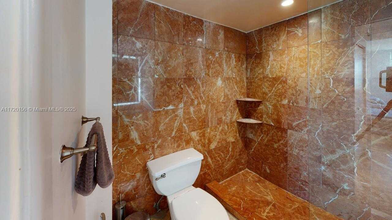 Small Image of 90 ALTON RD #1203, Miami Beach Number 12