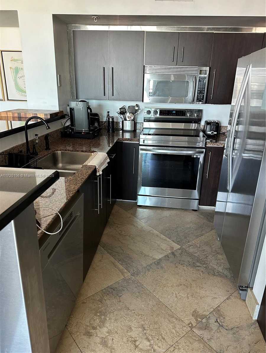 Small Image of 90 ALTON RD #1203, Miami Beach Number 5