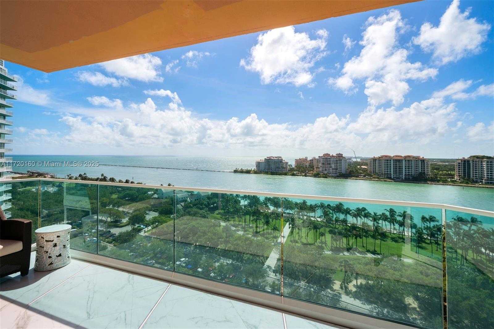 Small Image of 300 SOUTH POINTE DR #1501, Miami Beach Number 35