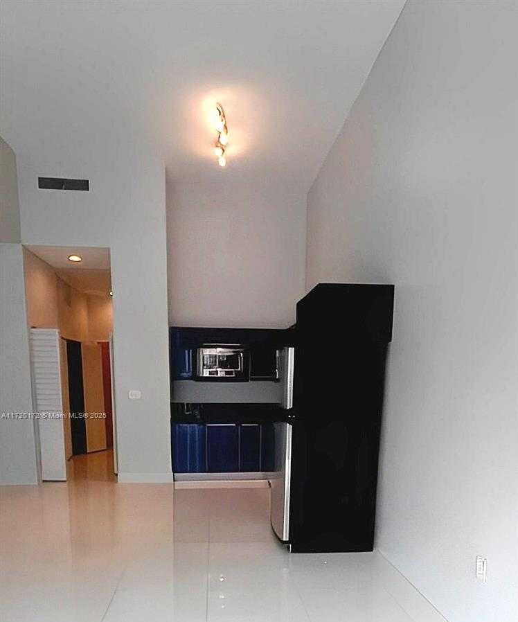 Small Image of 253 NORTH EAST 2ND ST #222, Miami Number 3