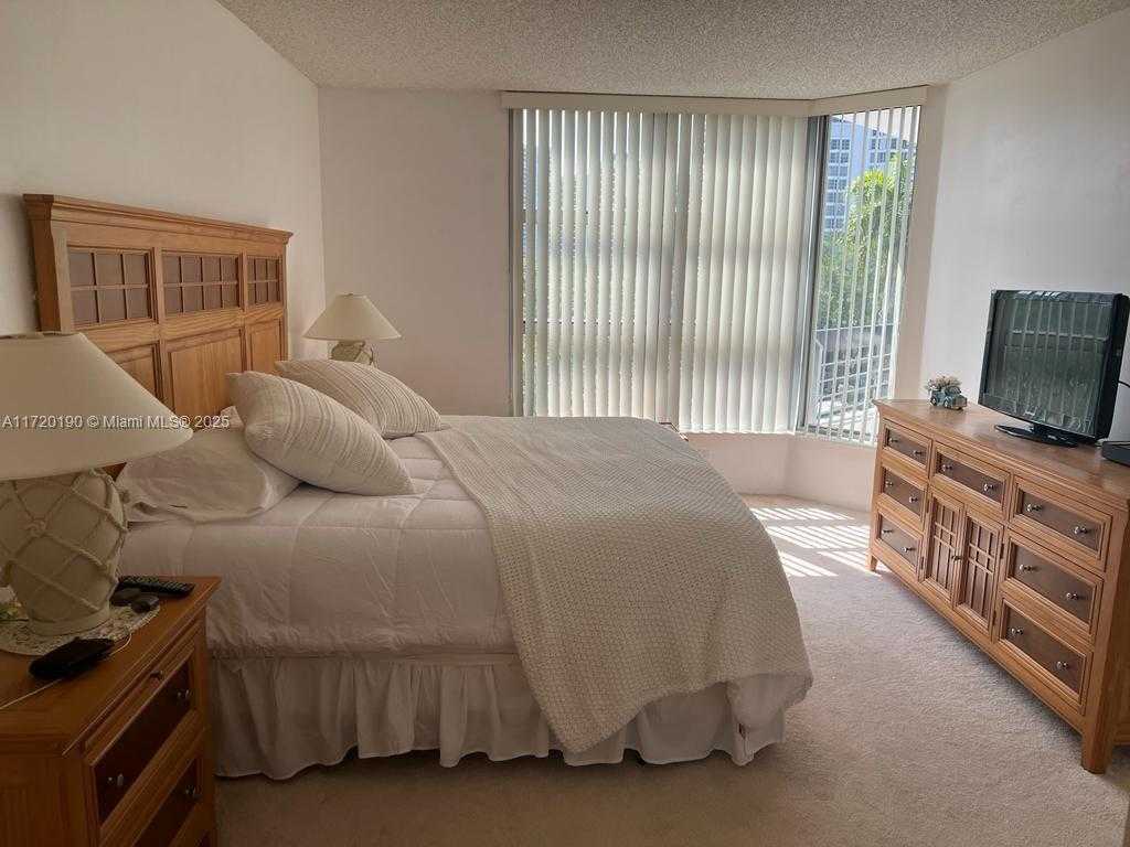 Small Image of 3400 NORTH EAST 192ND ST #410, Aventura Number 5
