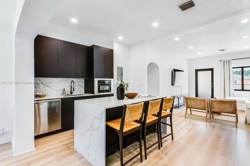 Small Image of 235 NORTH WEST 50TH ST, Miami Number 19