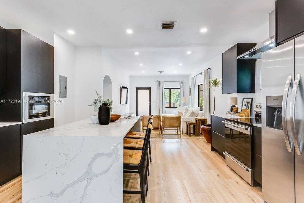 Small Image of 235 NORTH WEST 50TH ST, Miami Number 2