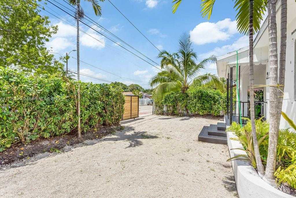 Small Image of 235 NORTH WEST 50TH ST, Miami Number 37