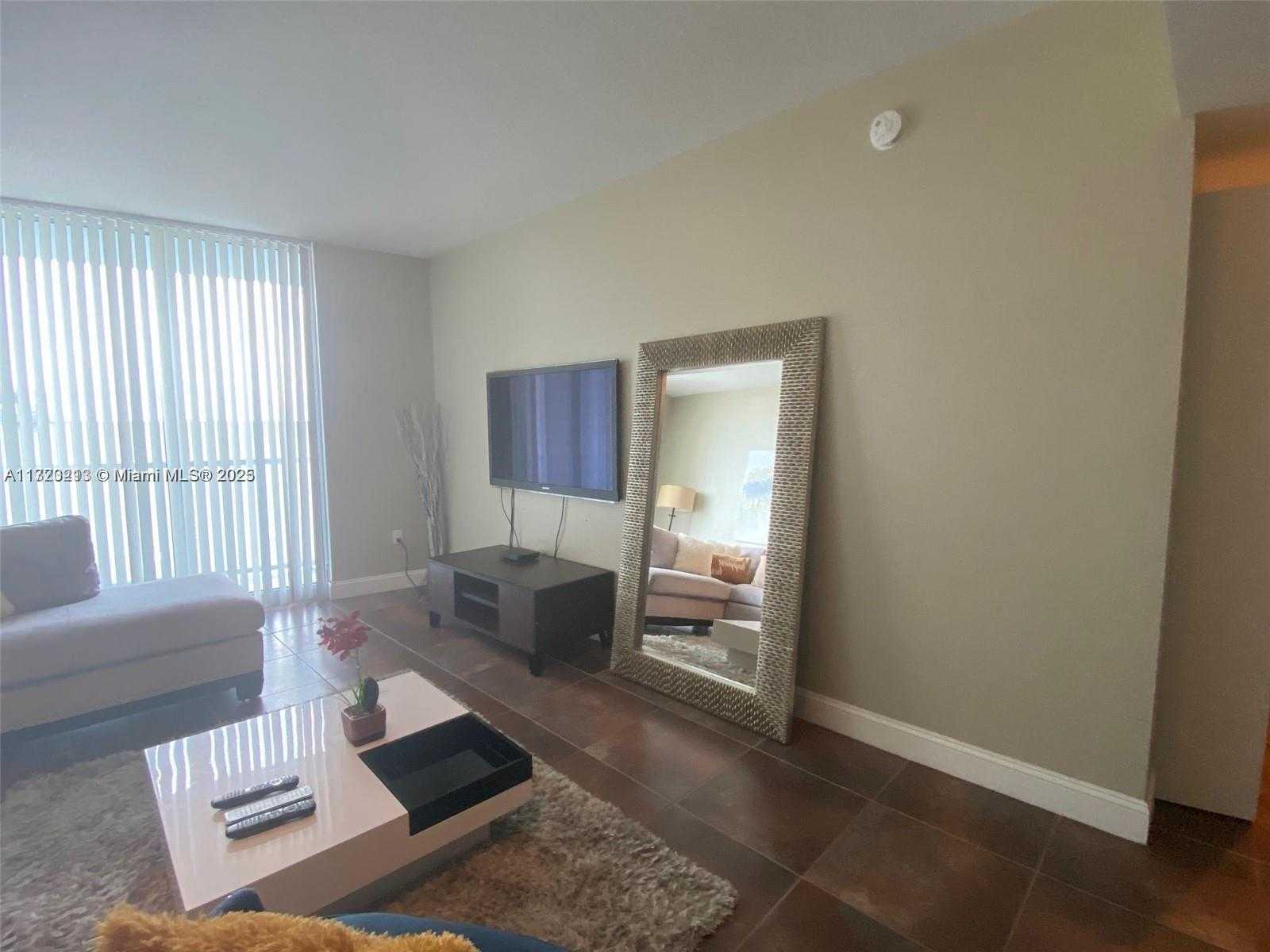 Small Image of 185 SOUTH WEST 7TH ST #3110, Miami Number 8