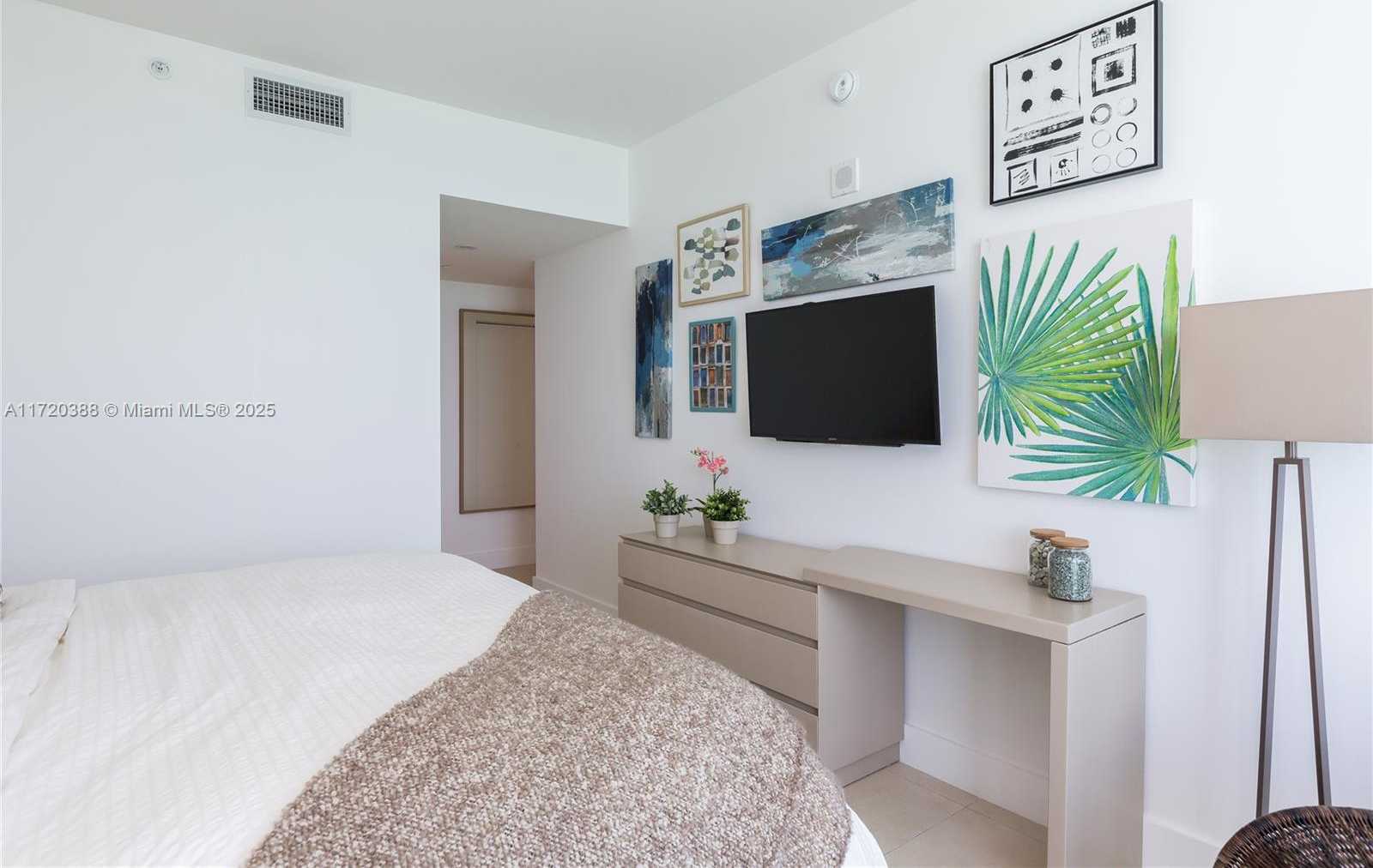 Small Image of 4111 SOUTH OCEAN DR #3302, Hollywood Number 13