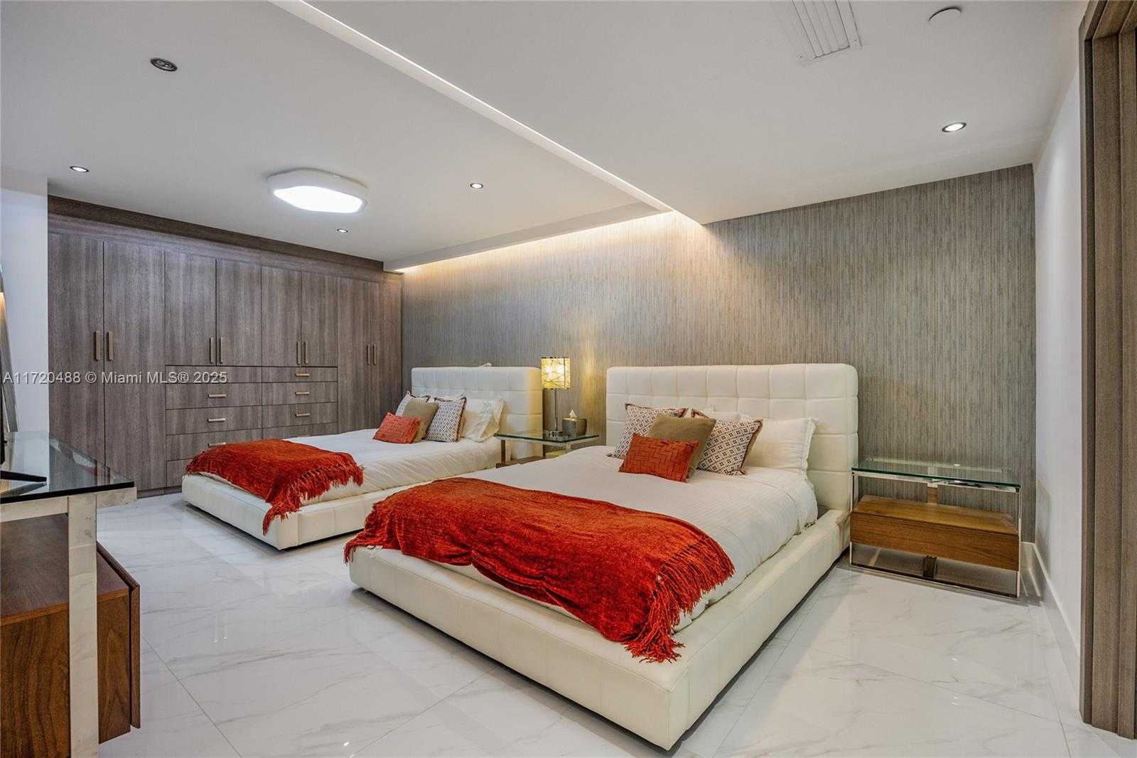 Small Image of 18671 COLLINS AVE #201, Sunny Isles Beach Number 18