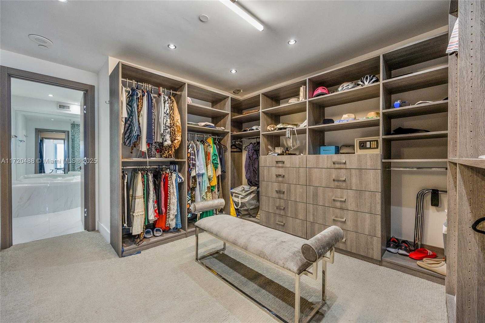 Small Image of 18671 COLLINS AVE #201, Sunny Isles Beach Number 4