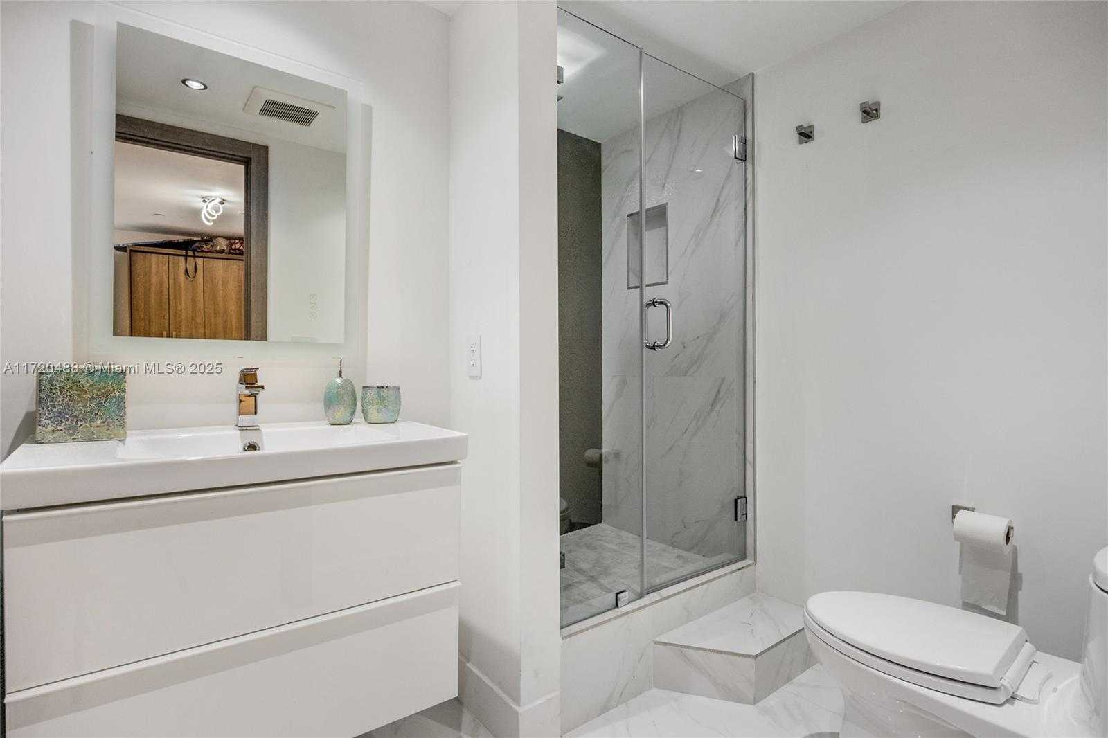Small Image of 18671 COLLINS AVE #201, Sunny Isles Beach Number 7