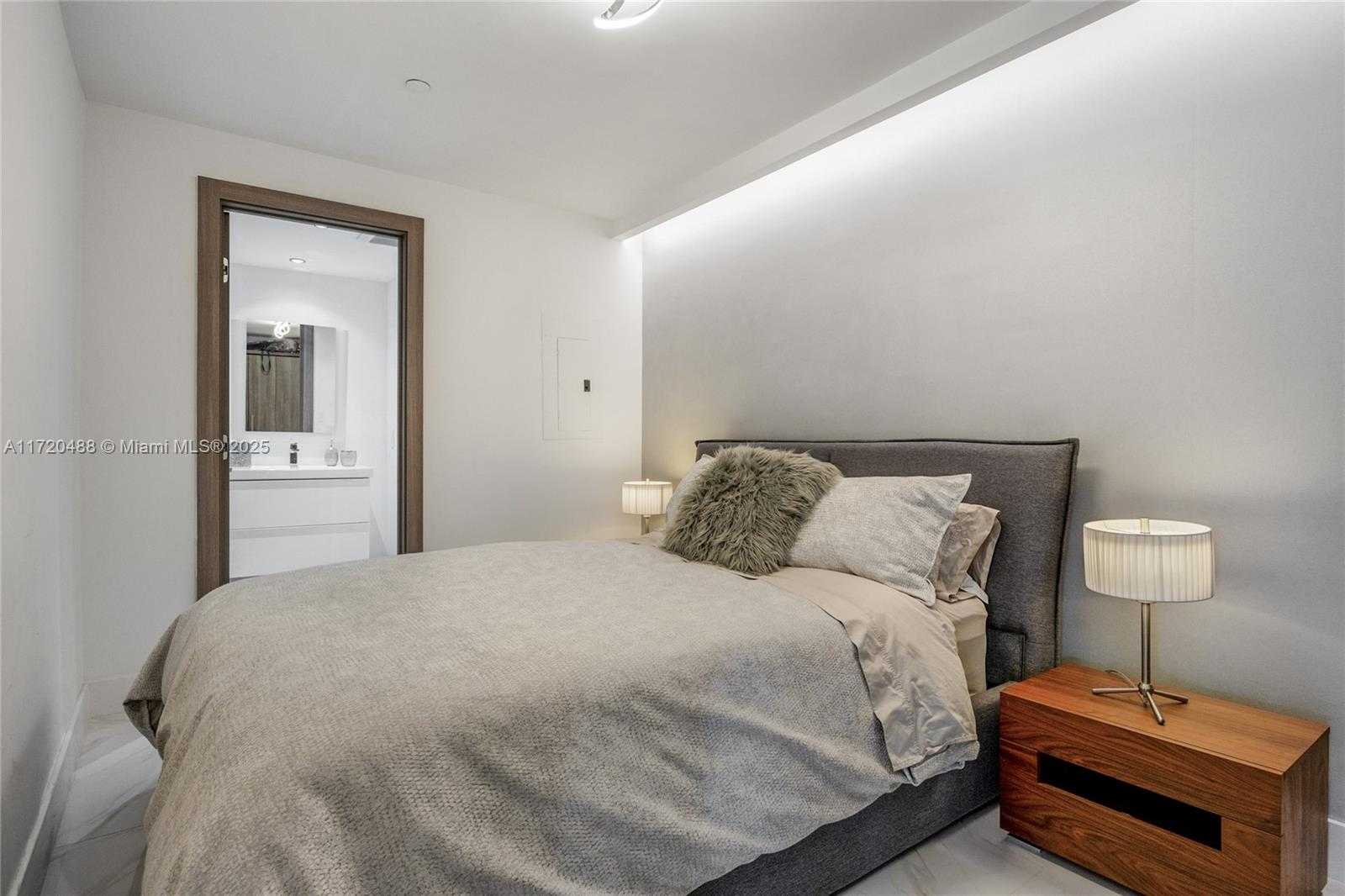Small Image of 18671 COLLINS AVE #201, Sunny Isles Beach Number 8