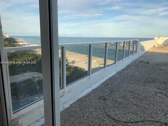 Small Image of 100 LINCOLN RD #PH4, Miami Beach Number 21