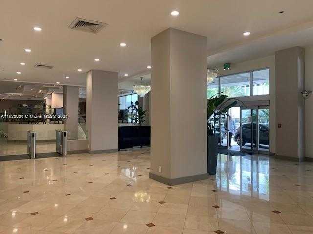 Small Image of 100 LINCOLN RD #PH4, Miami Beach Number 24