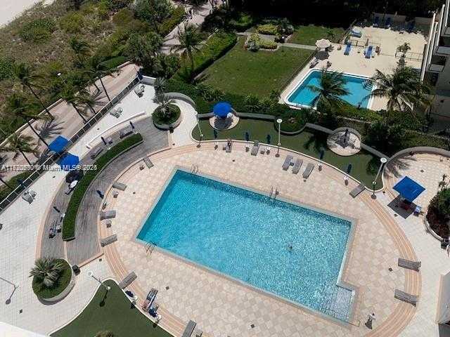 Small Image of 100 LINCOLN RD #PH4, Miami Beach Number 36