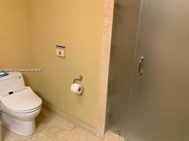 Small Image of 100 LINCOLN RD #PH4, Miami Beach Number 7
