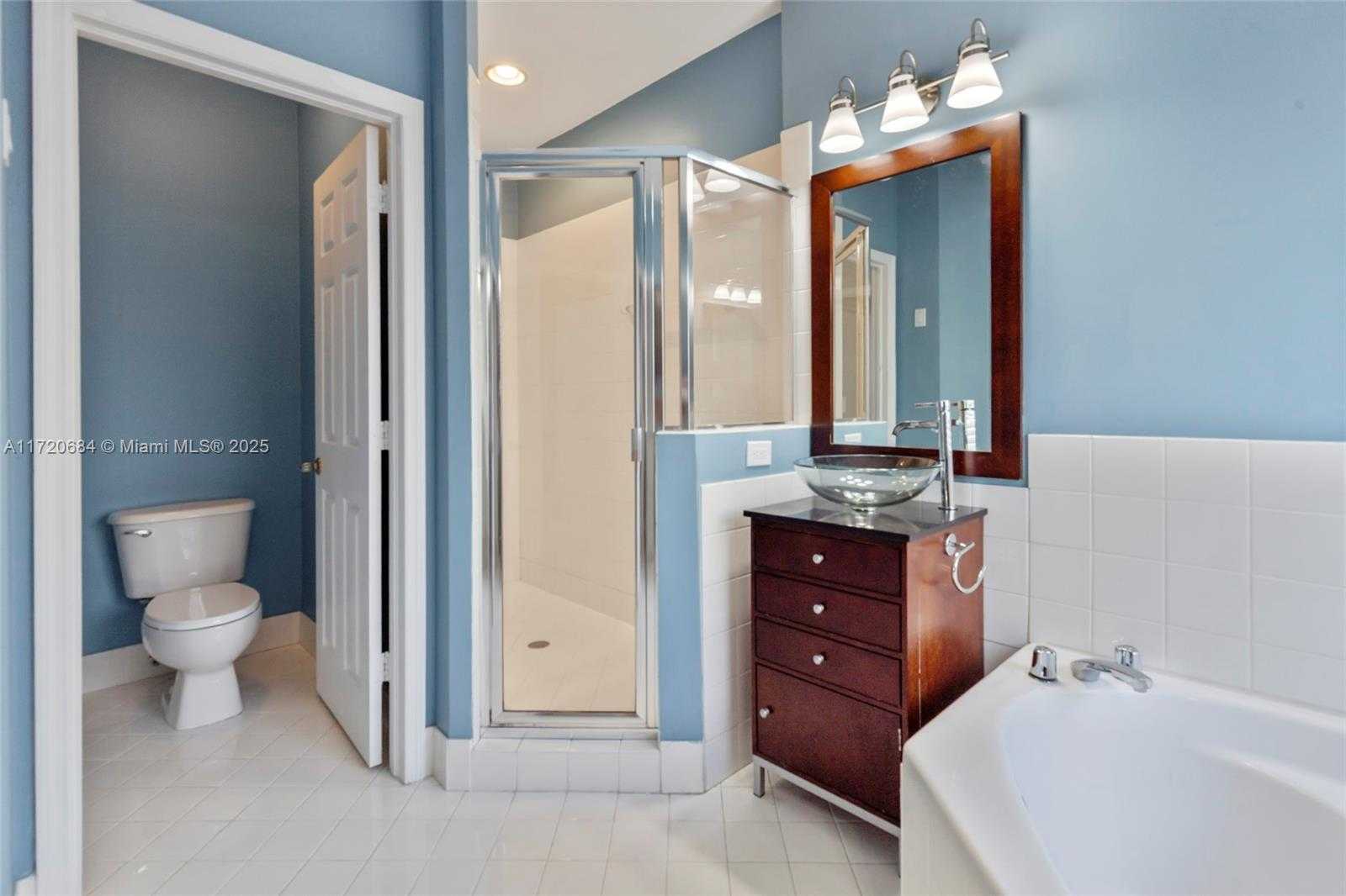 Small Image of 9236 SOUTH WEST 215TH TER, Cutler Bay Number 19
