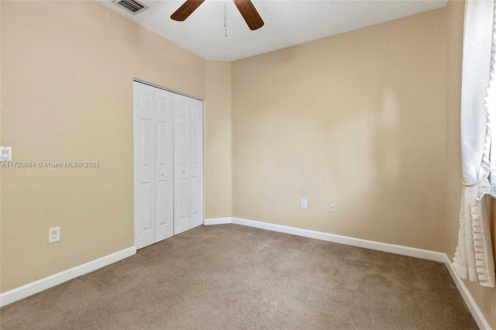 Small Image of 9236 SOUTH WEST 215TH TER, Cutler Bay Number 21