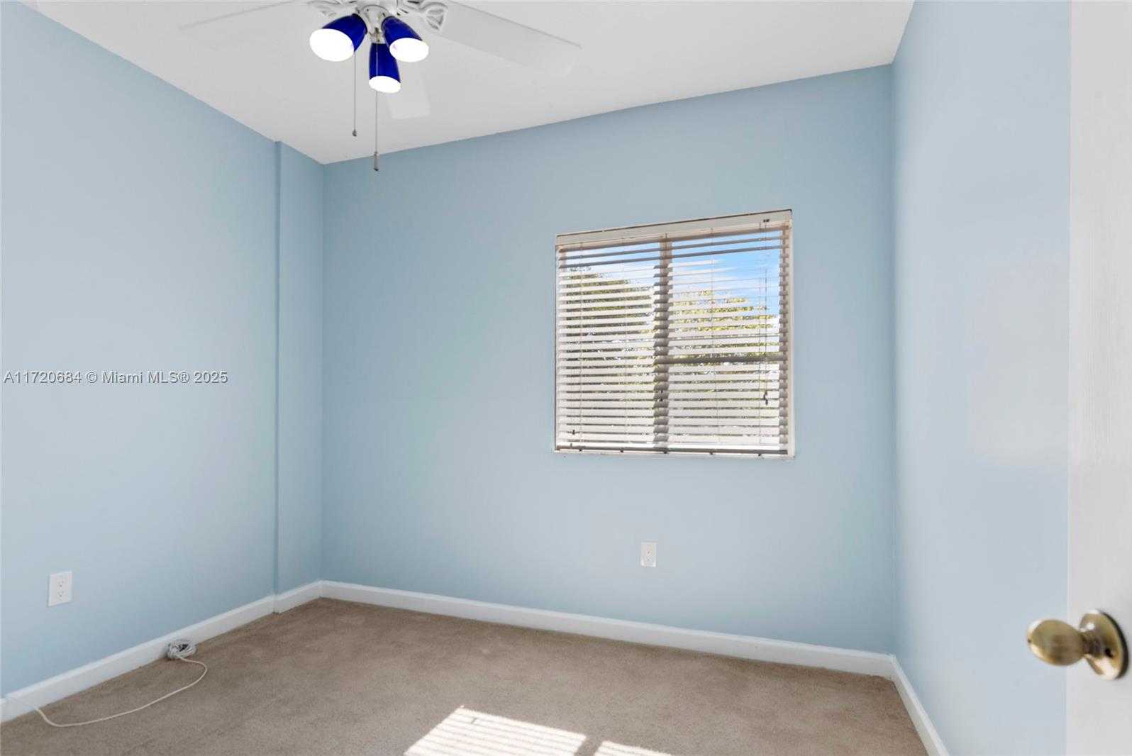 Small Image of 9236 SOUTH WEST 215TH TER, Cutler Bay Number 23