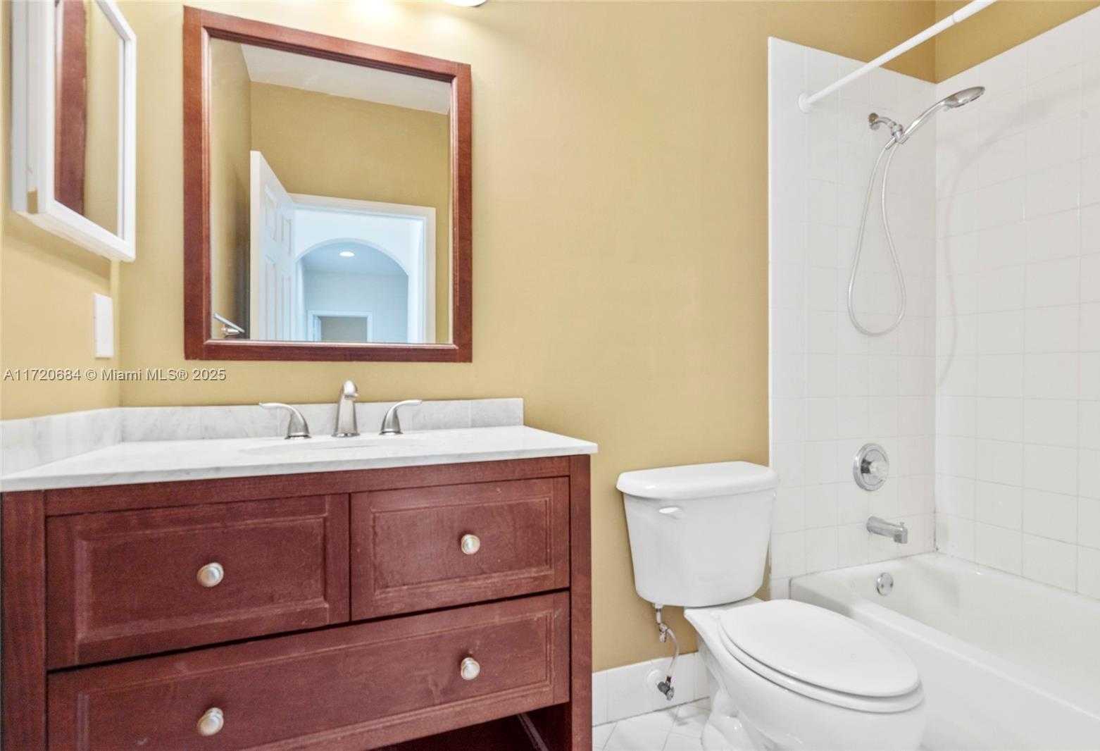 Small Image of 9236 SOUTH WEST 215TH TER, Cutler Bay Number 26