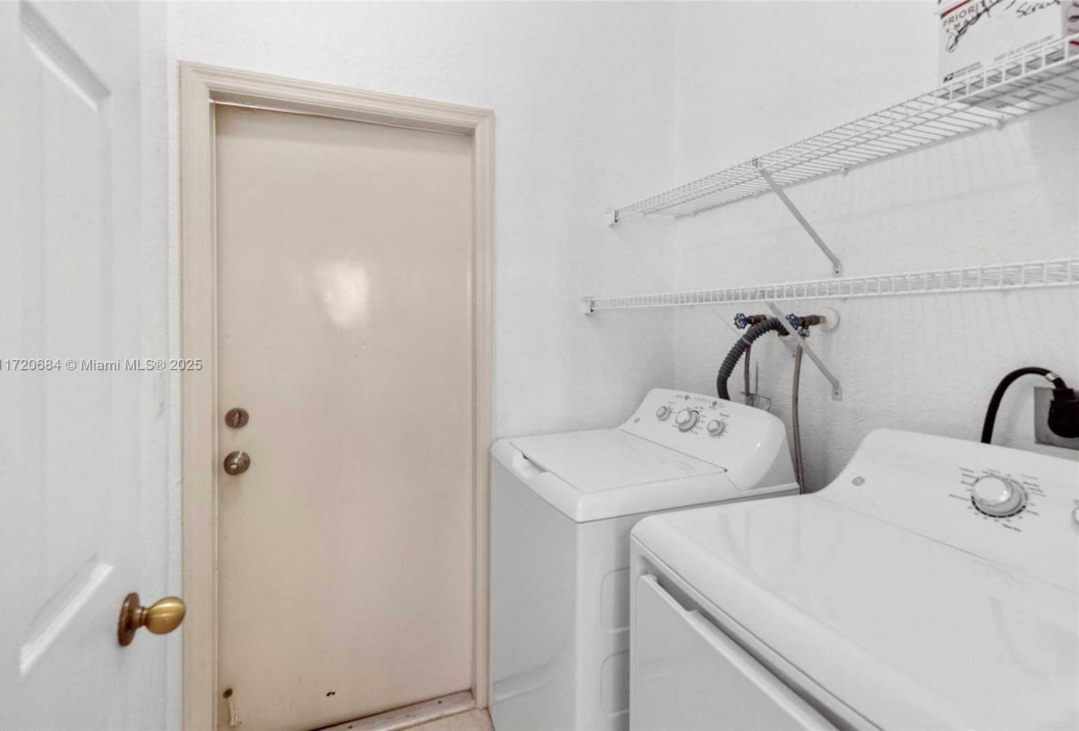 Small Image of 9236 SOUTH WEST 215TH TER, Cutler Bay Number 31