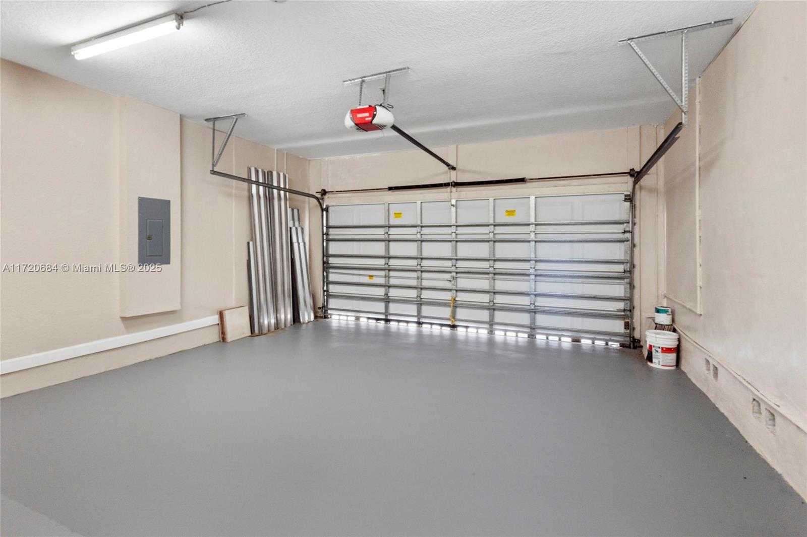 Small Image of 9236 SOUTH WEST 215TH TER, Cutler Bay Number 32