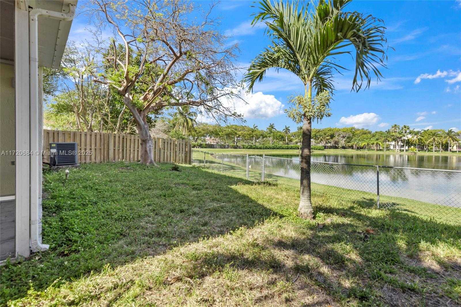 Small Image of 9236 SOUTH WEST 215TH TER, Cutler Bay Number 36