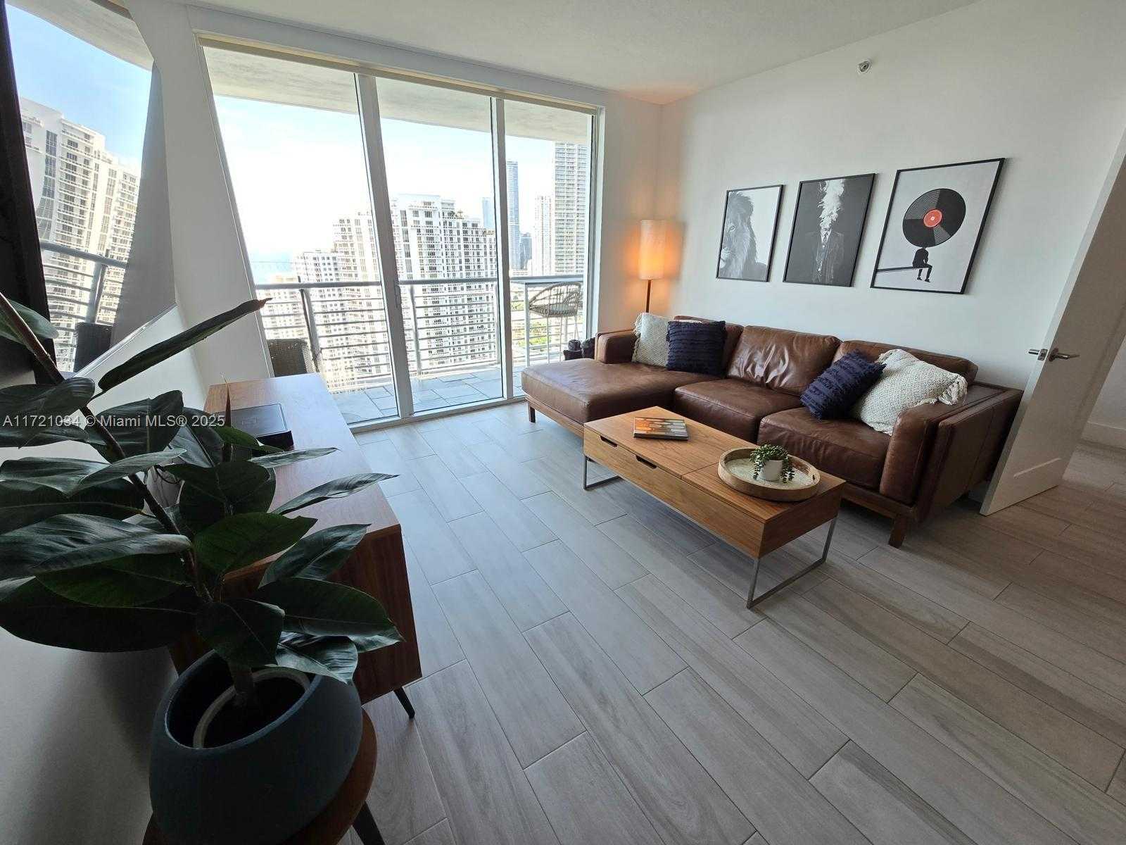 Small Image of 325 SOUTH BISCAYNE BLVD #3719, Miami Number 16