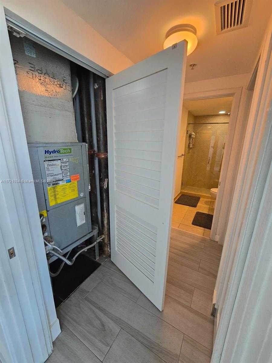 Small Image of 325 SOUTH BISCAYNE BLVD #3719, Miami Number 19