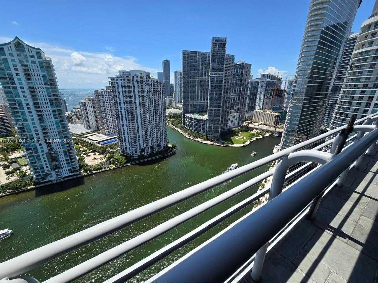 Small Image of 325 SOUTH BISCAYNE BLVD #3719, Miami Number 2