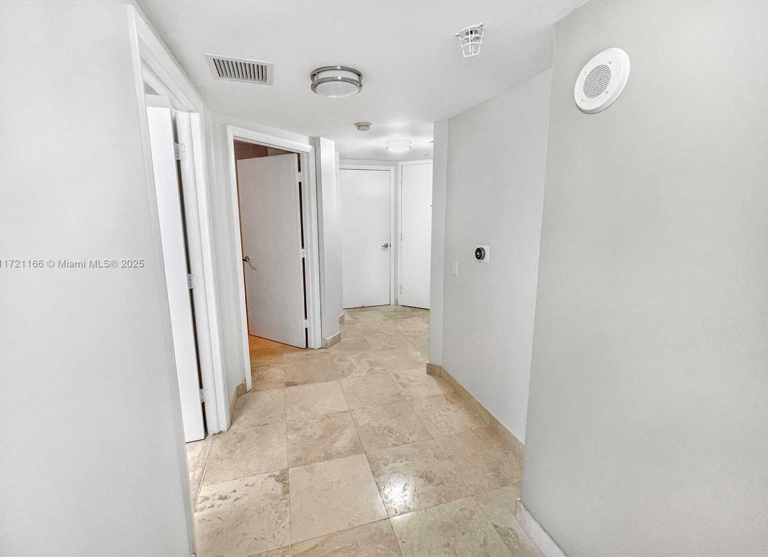 Small Image of 41 SOUTH EAST 5TH ST #916, Miami Number 12