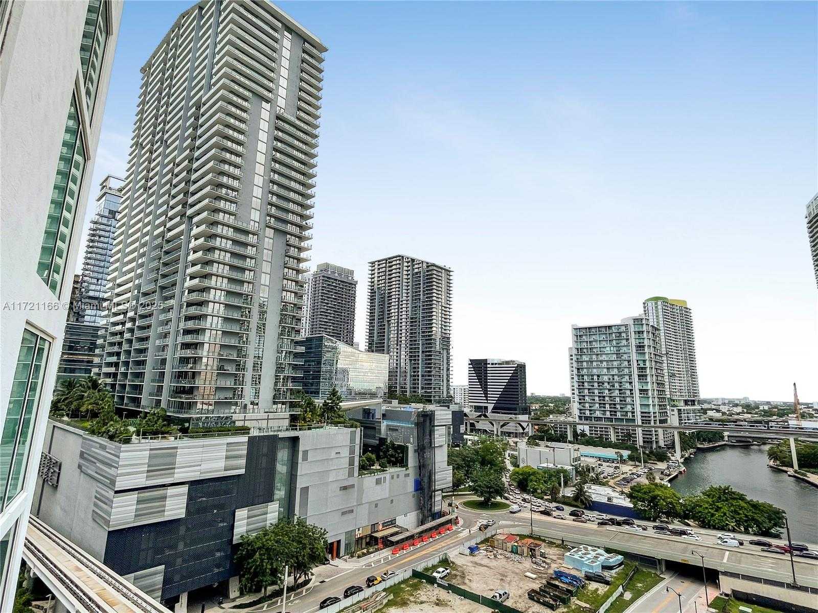 Small Image of 41 SOUTH EAST 5TH ST #916, Miami Number 6