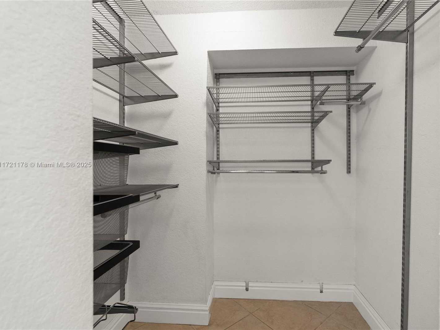 Small Image of 5701 COLLINS AVE #917, Miami Beach Number 24