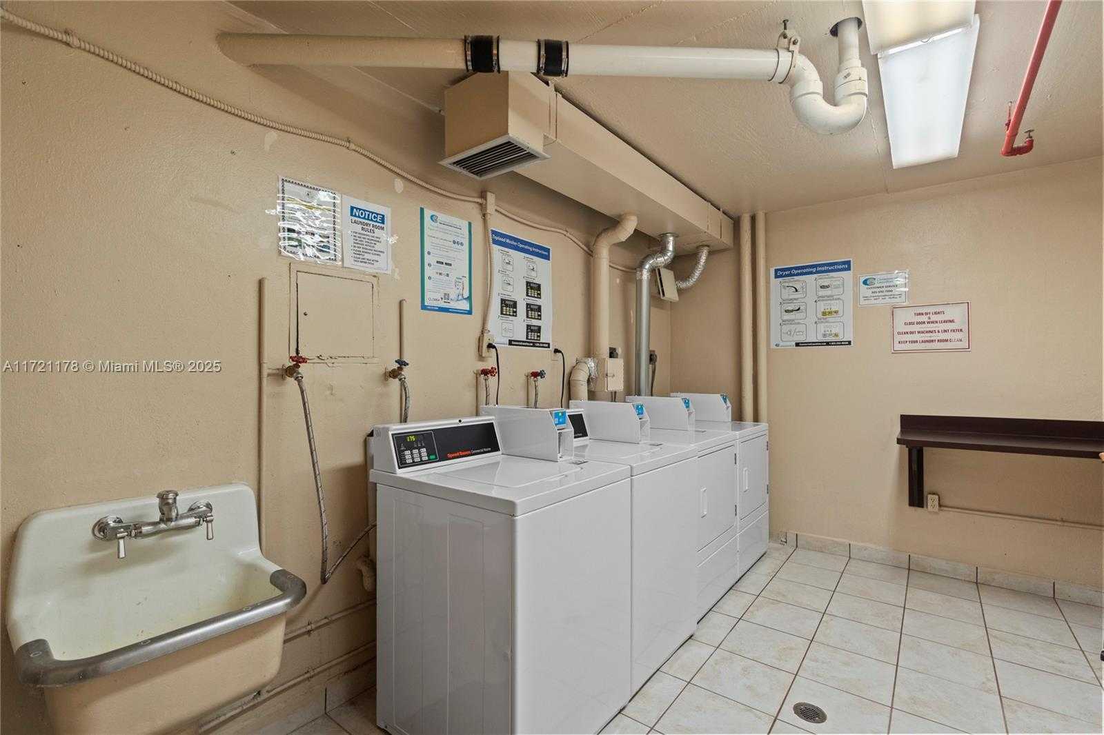Small Image of 5701 COLLINS AVE #917, Miami Beach Number 49
