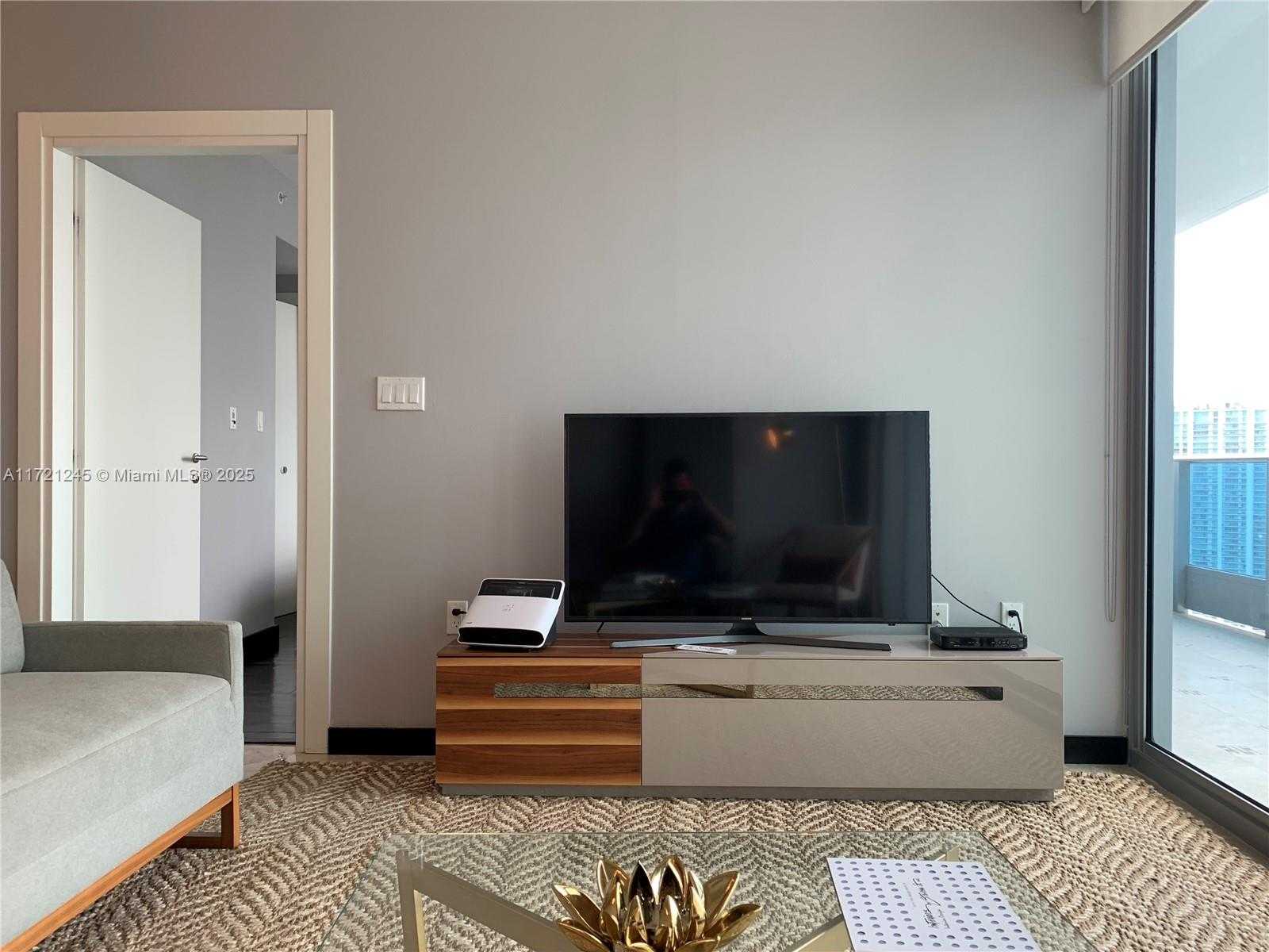 Small Image of 200 BISCAYNE BOULEVARD WAY #4212, Miami Number 8