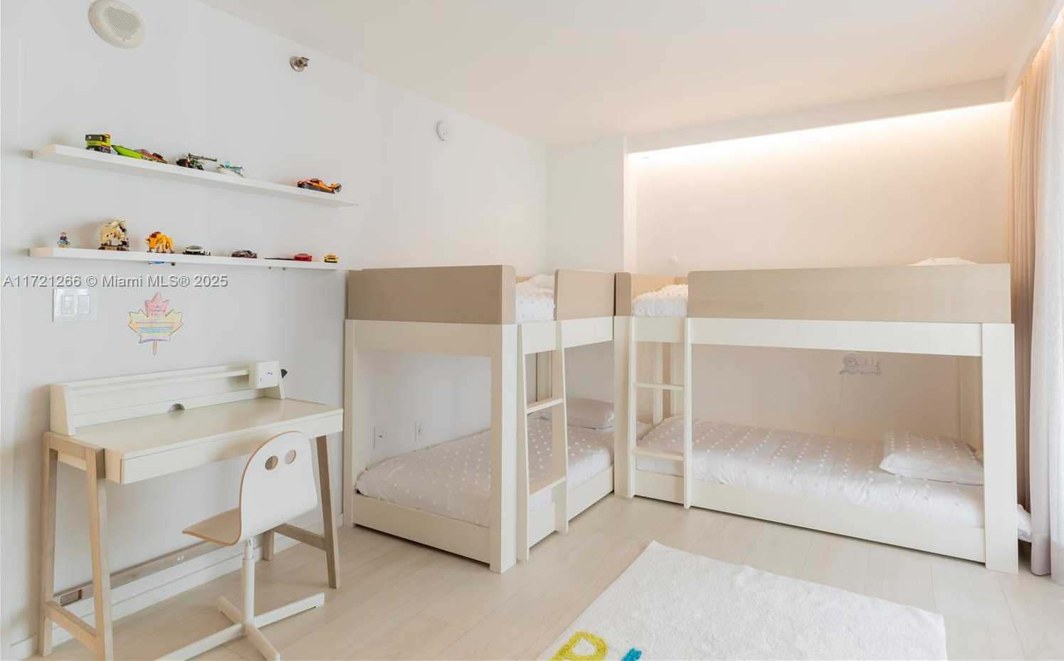 Small Image of 10175 COLLINS AVE #407, Bal Harbour Number 17