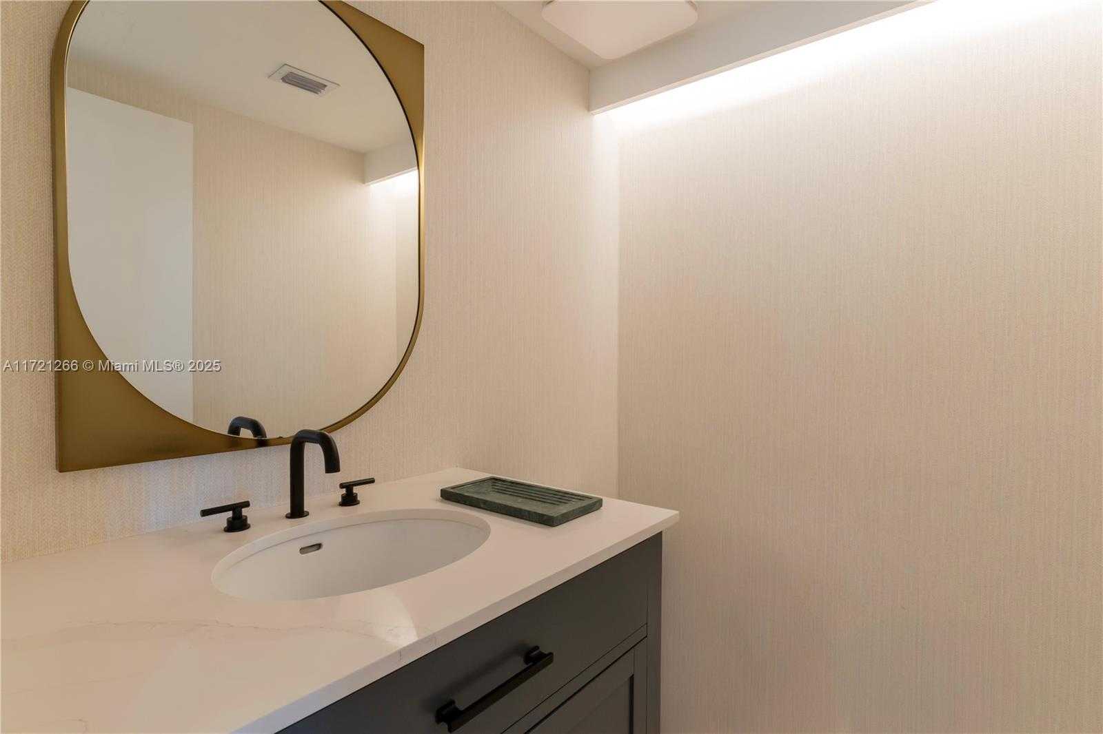 Small Image of 10175 COLLINS AVE #407, Bal Harbour Number 21