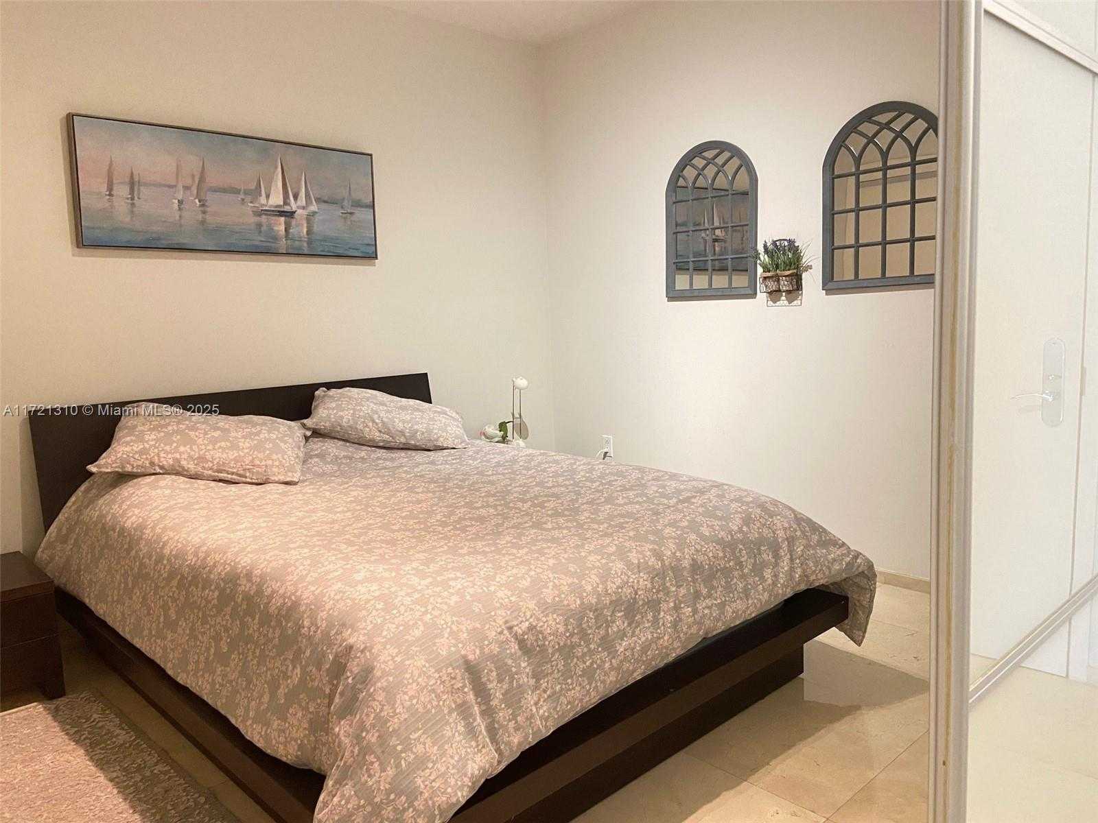 Small Image of 1830 SOUTH OCEAN DR #1905, Hallandale Beach Number 5
