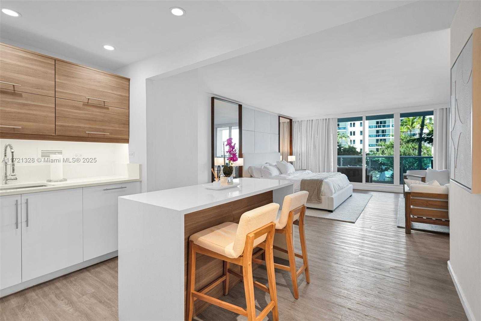 Small Image of 2301 COLLINS AVE #411, Miami Beach Number 13