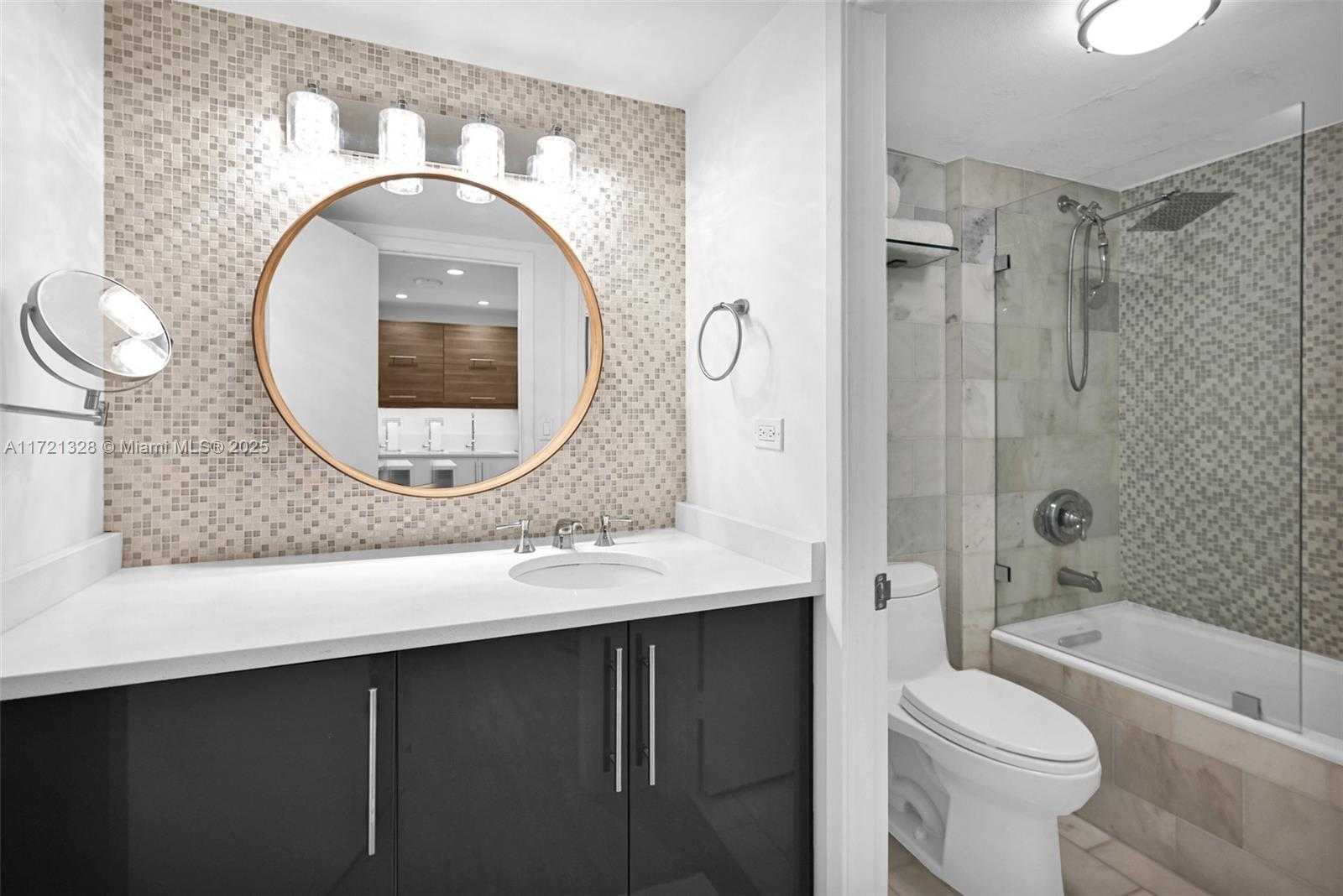 Small Image of 2301 COLLINS AVE #411, Miami Beach Number 7