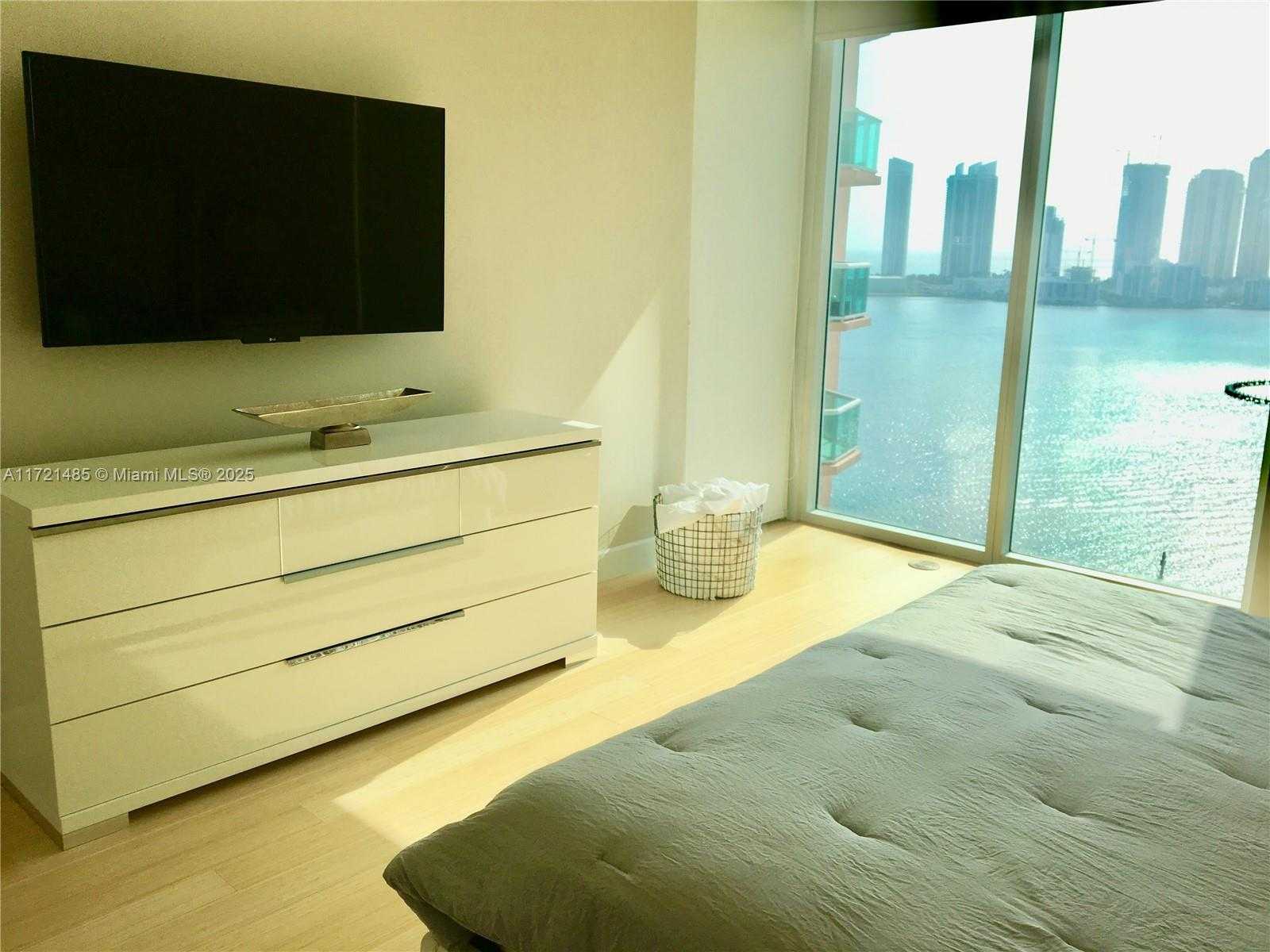 Small Image of 3370 HIDDEN BAY DR #2010, Aventura Number 11