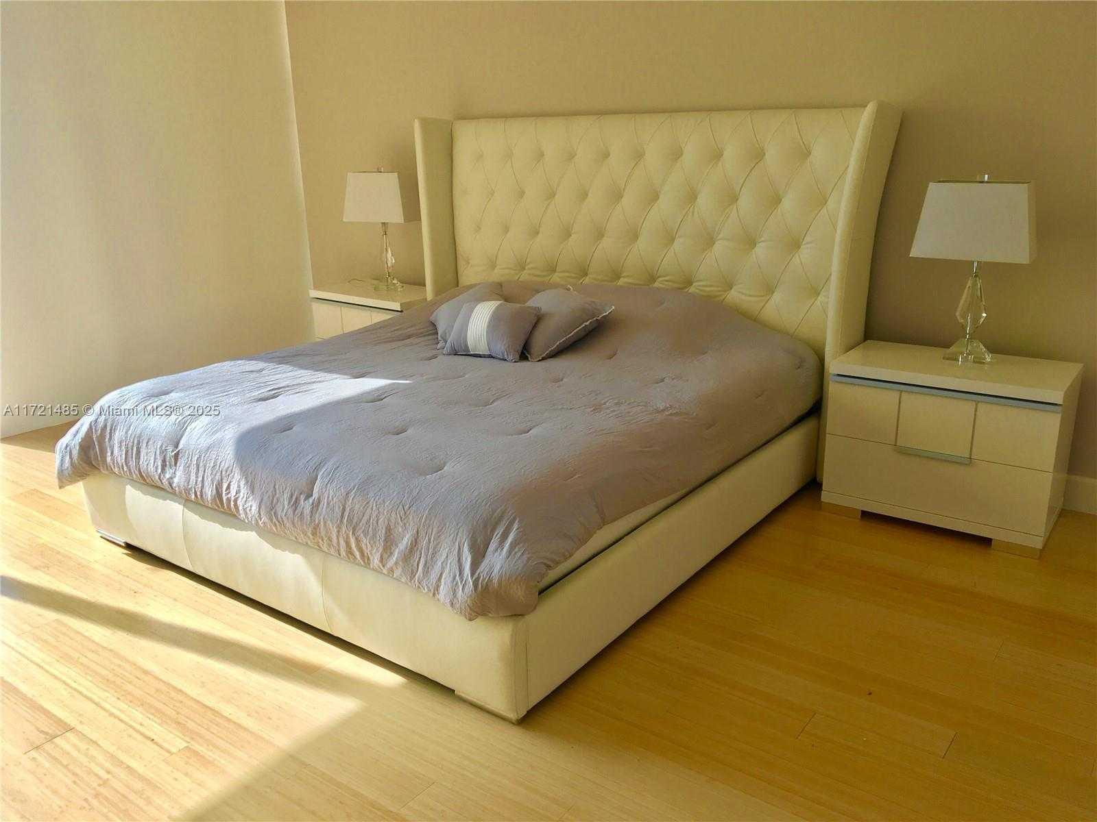 Small Image of 3370 HIDDEN BAY DR #2010, Aventura Number 12