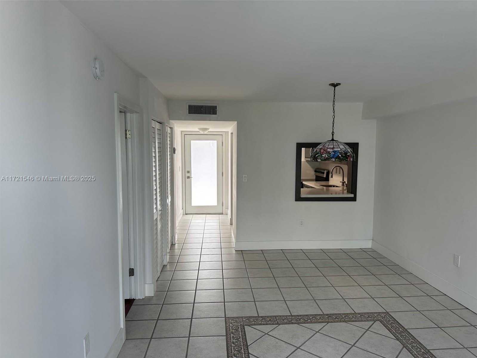 Small Image of 1666 WEST AVE #512, Miami Beach Number 14